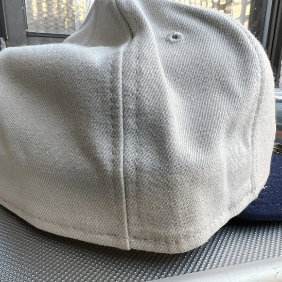 New Era MLB New York Mets “Enflame" fitted size 8 - Picture 4 of 5